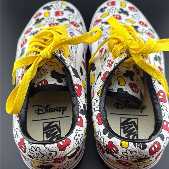 UNISEX Vans Disney Mickey Mouse Cartoon Print Sneakers with Yellow Laces